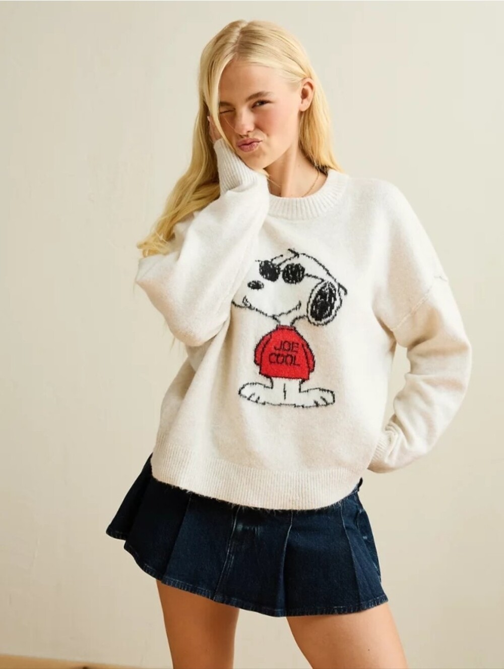 American Eagle - Snoopy Joe Cool sweater in creamy white, Oatmeal color
